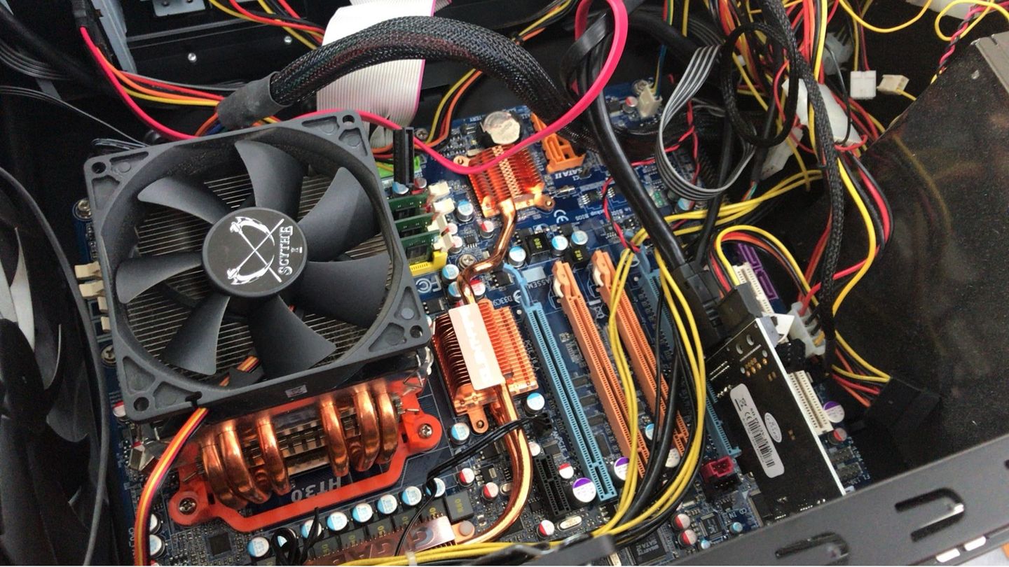 パソコンが突然起動しなくなった